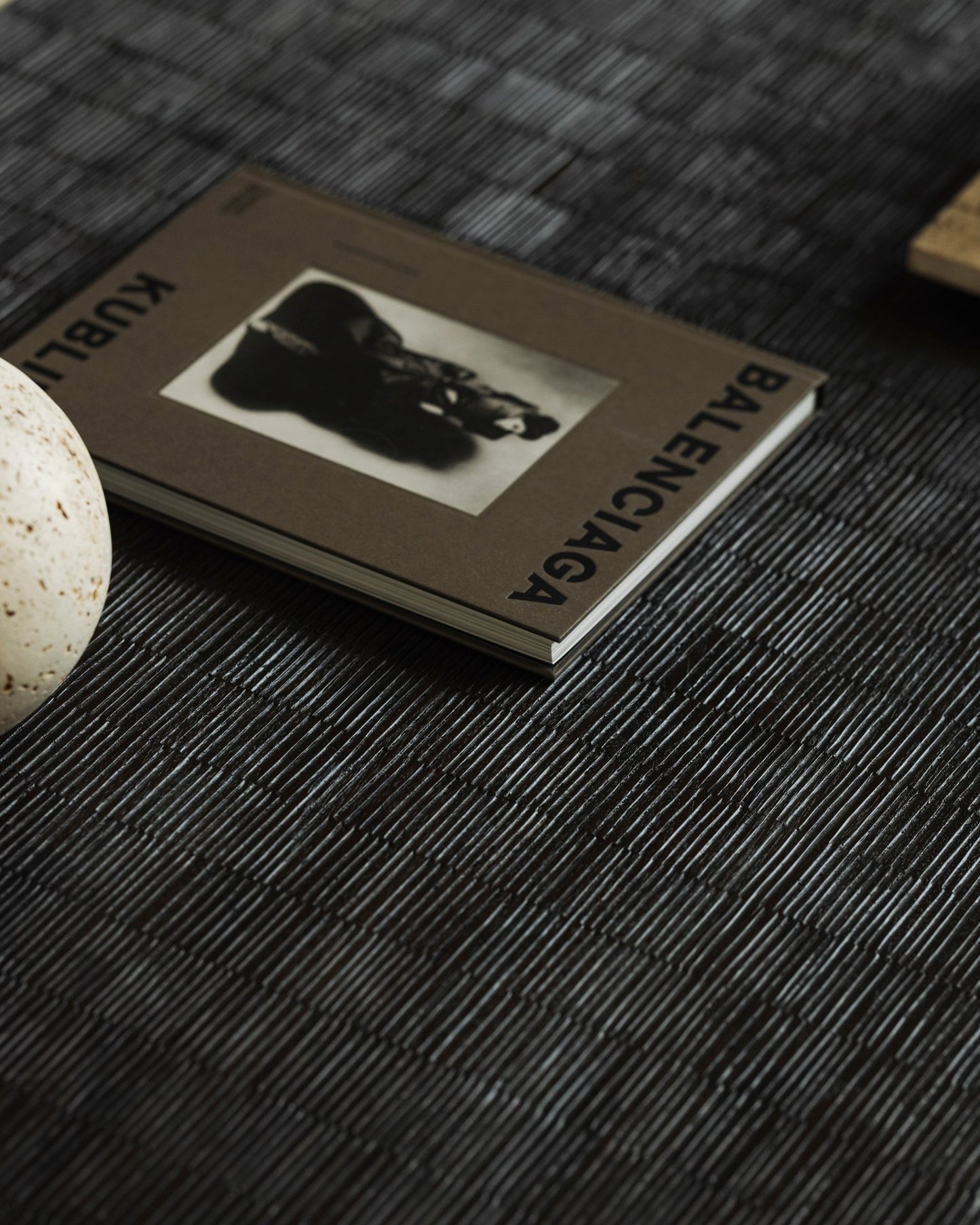 12256_12257