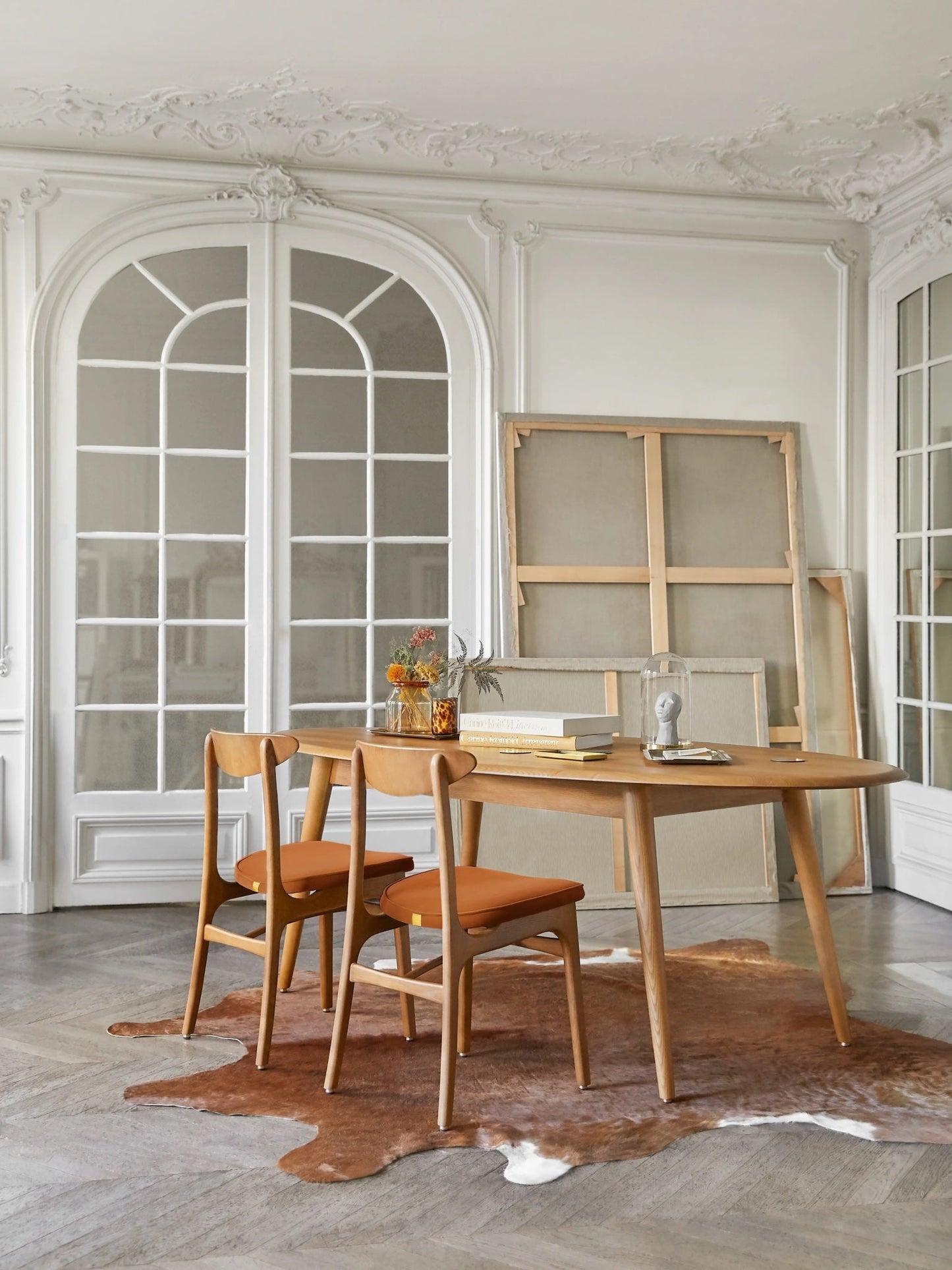 Fox Dining Table Ellipse
