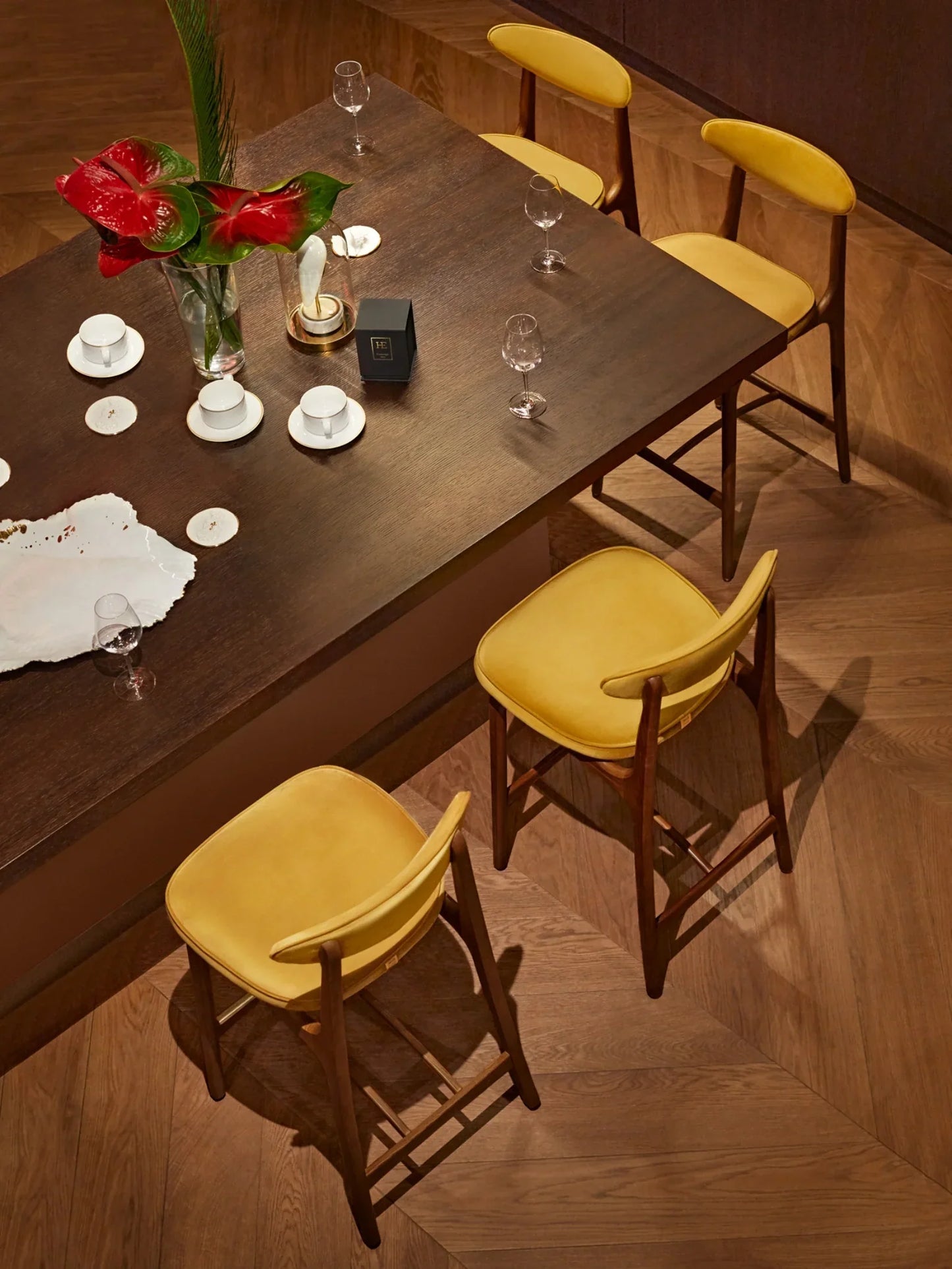 200-190 Bar Stool S/65