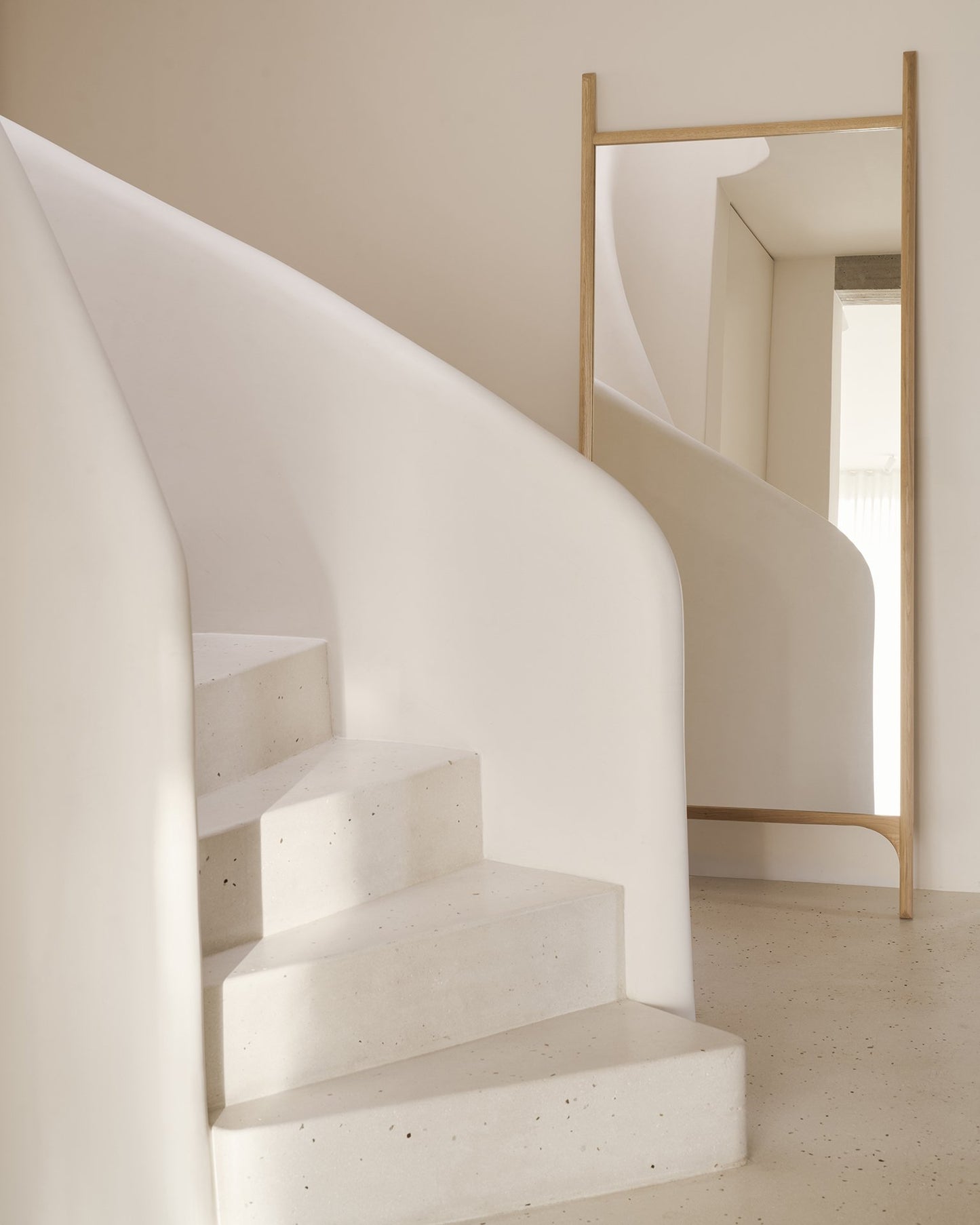 51284