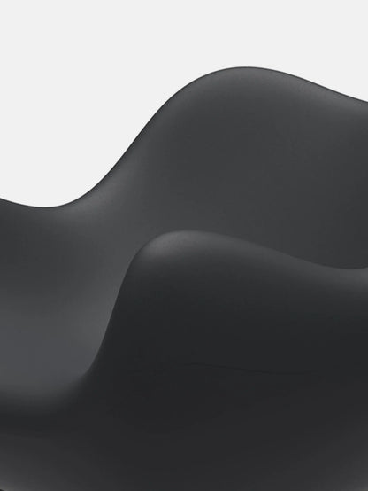 RM58 Matte Armchair