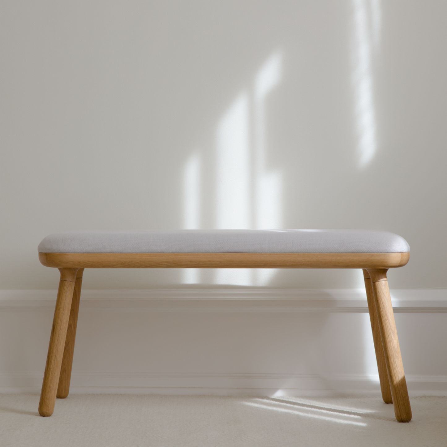 UMAGE Lifestyle Paffbenchtall Oak Sterling 1 437706D2 4E50 49Ab 85Ab 2A6fd7077dbd.png
