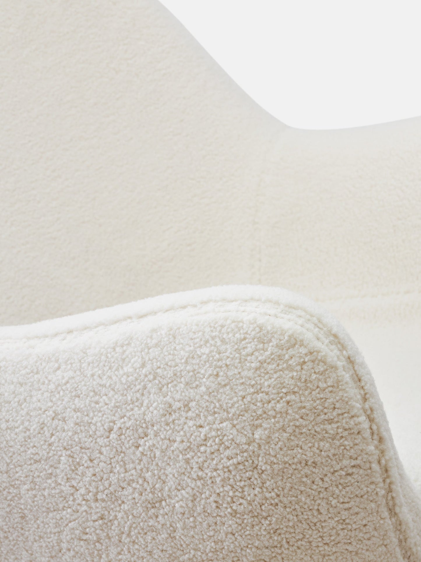 RM58 Soft Armchair