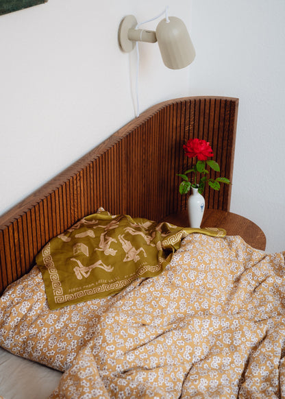 hug-bed