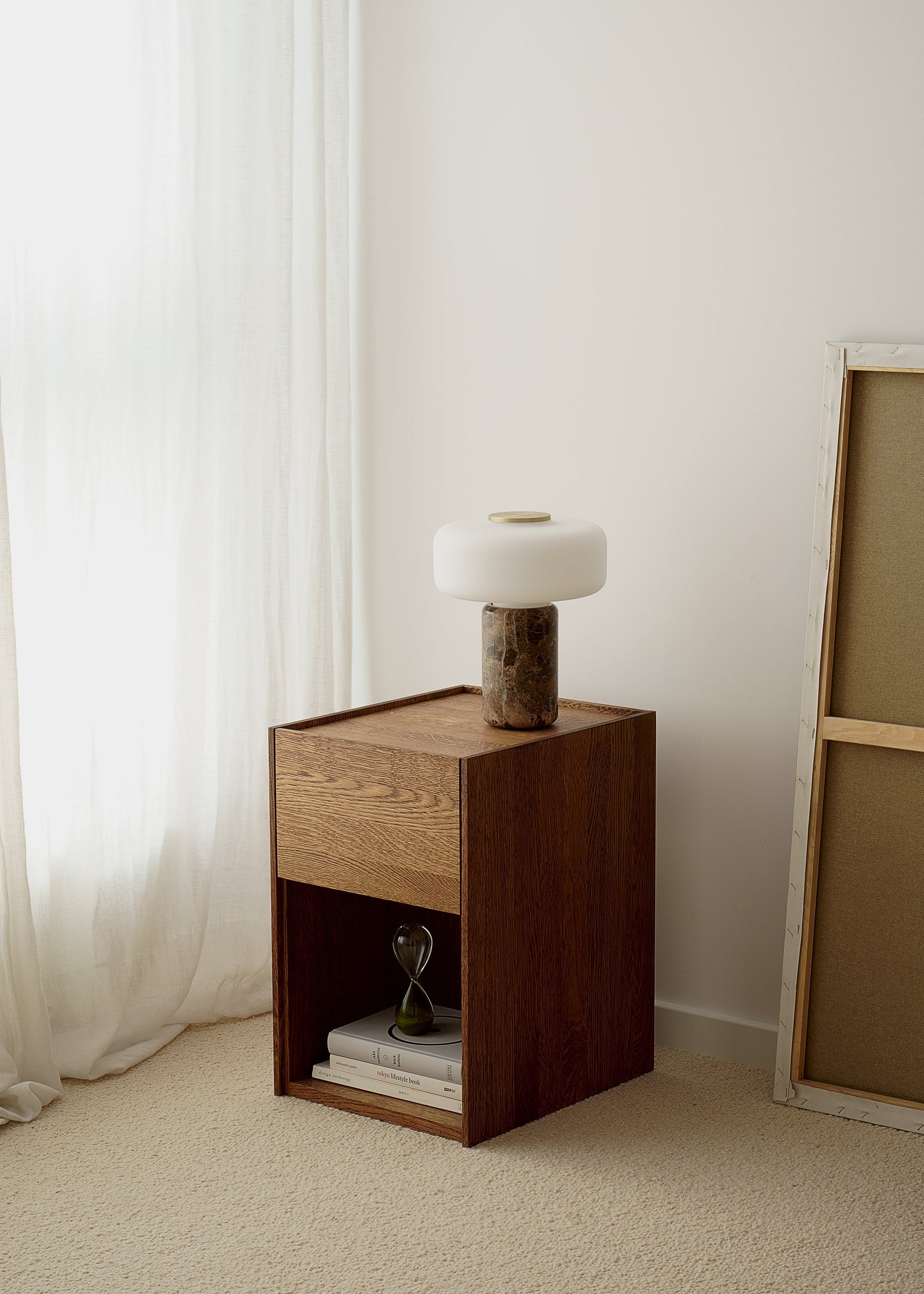 kari-night-stand