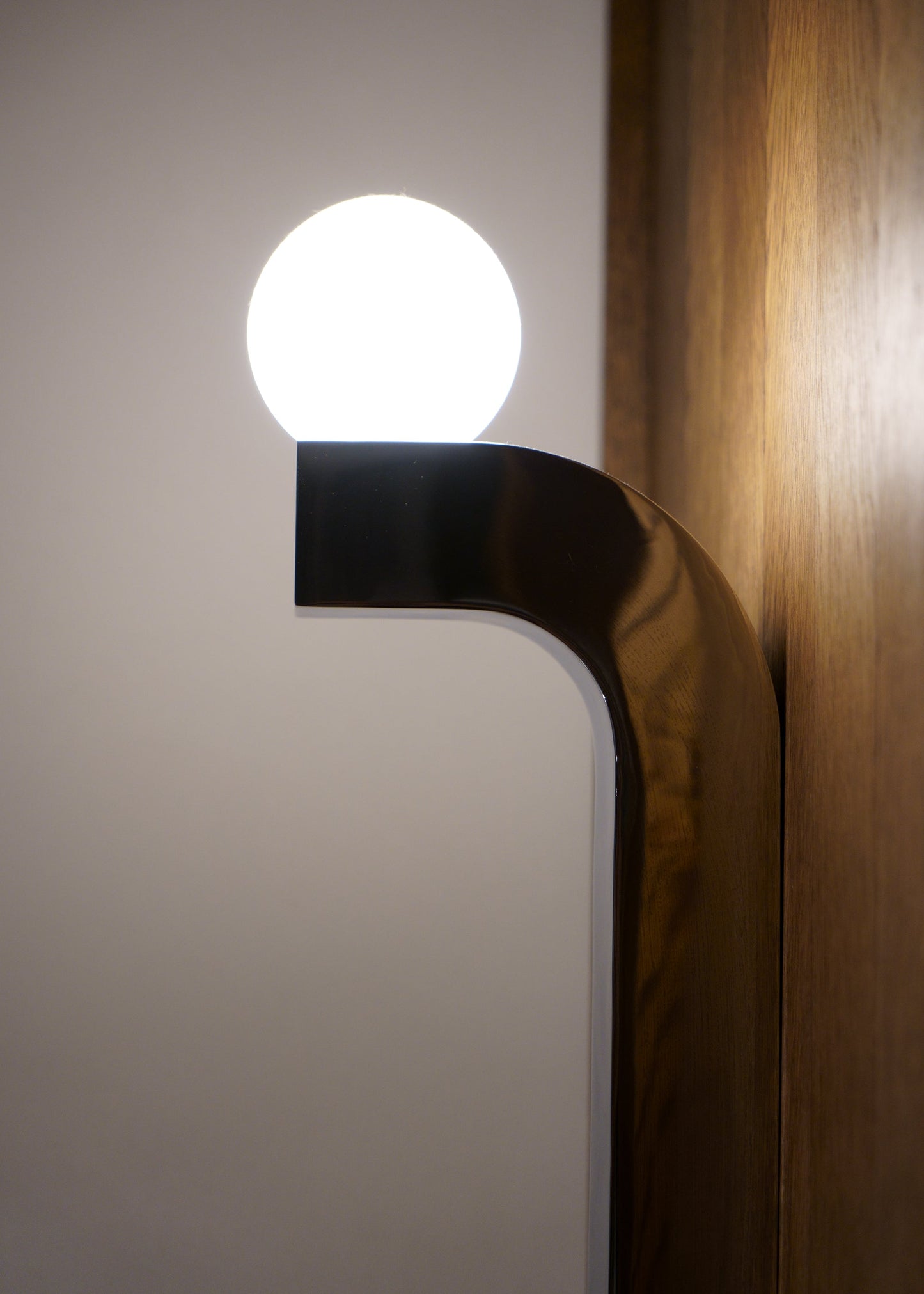 pallia-wall-lamp