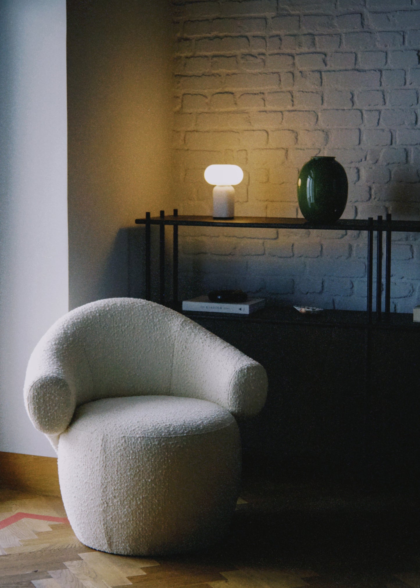 conva-lounge-chair